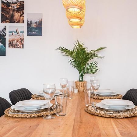 Moderne 2-Zimmer-Wohnung Mit Atemberaubender Skyline Aussicht Auf Frankfurt! シュタインバッハ・アム・タウヌス エクステリア 写真