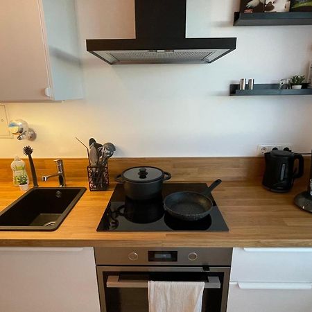 Moderne 2-Zimmer-Wohnung Mit Atemberaubender Skyline Aussicht Auf Frankfurt! シュタインバッハ・アム・タウヌス エクステリア 写真
