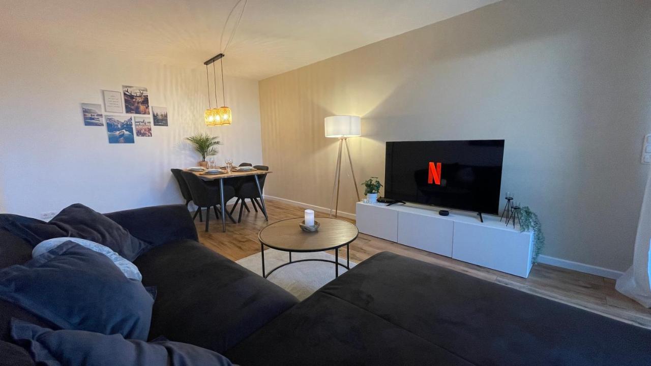 Moderne 2-Zimmer-Wohnung Mit Atemberaubender Skyline Aussicht Auf Frankfurt! シュタインバッハ・アム・タウヌス エクステリア 写真