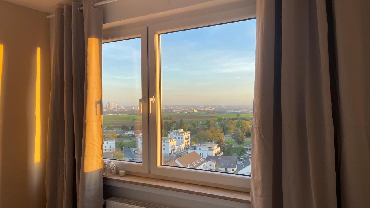 Moderne 2-Zimmer-Wohnung Mit Atemberaubender Skyline Aussicht Auf Frankfurt! シュタインバッハ・アム・タウヌス エクステリア 写真